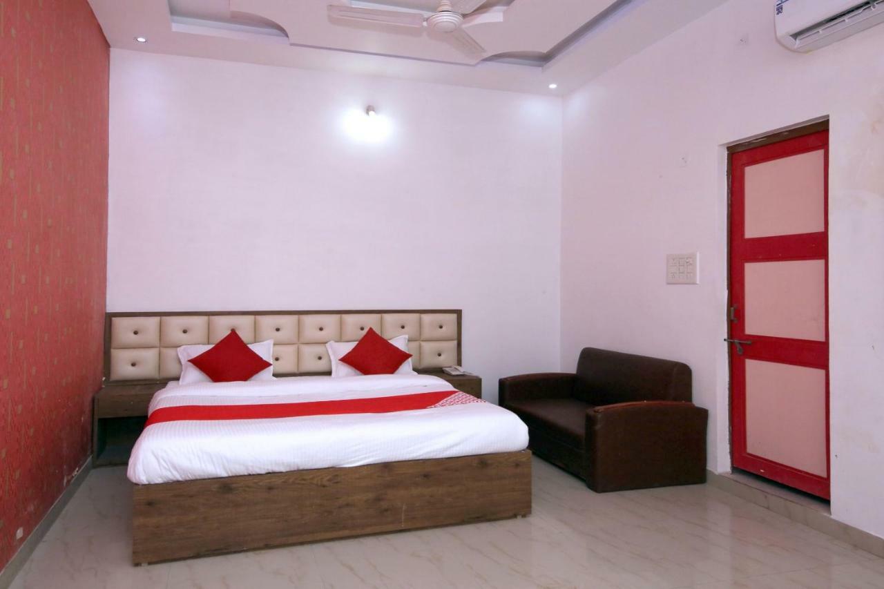Oyo 38414 Rain Basera Resort Dzsabalpur Kültér fotó