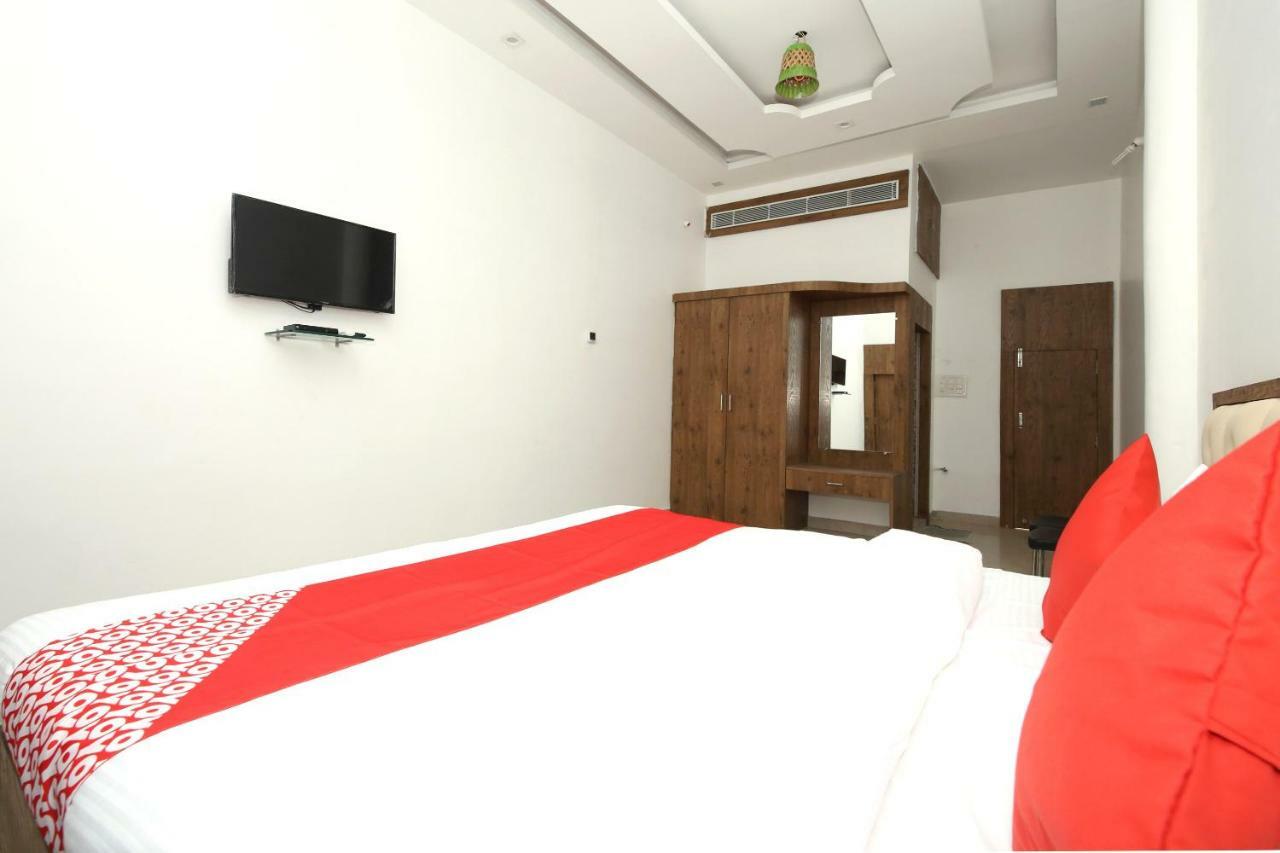 Oyo 38414 Rain Basera Resort Dzsabalpur Kültér fotó