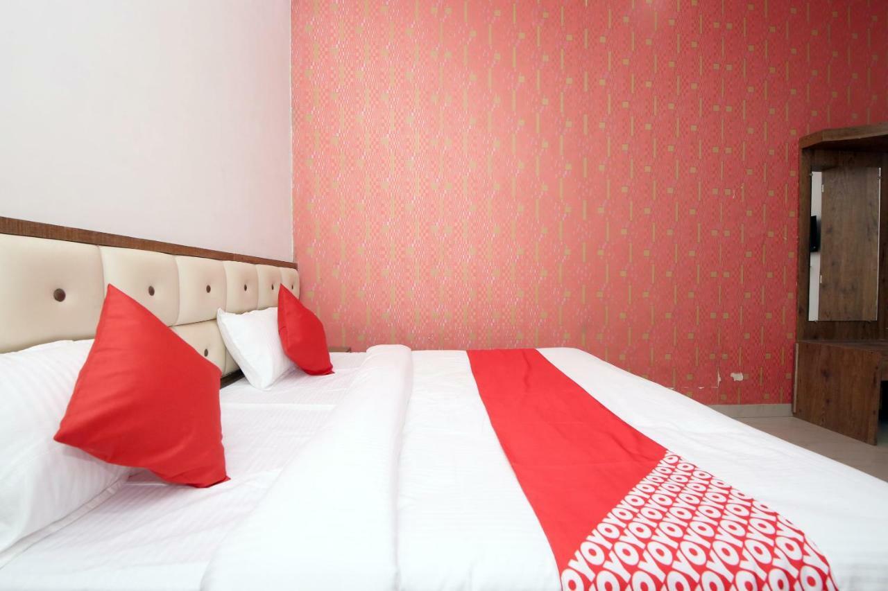 Oyo 38414 Rain Basera Resort Dzsabalpur Kültér fotó