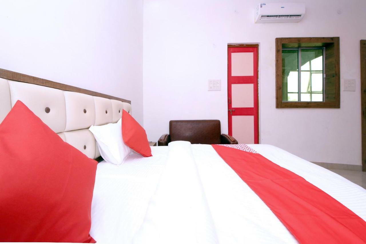 Oyo 38414 Rain Basera Resort Dzsabalpur Kültér fotó